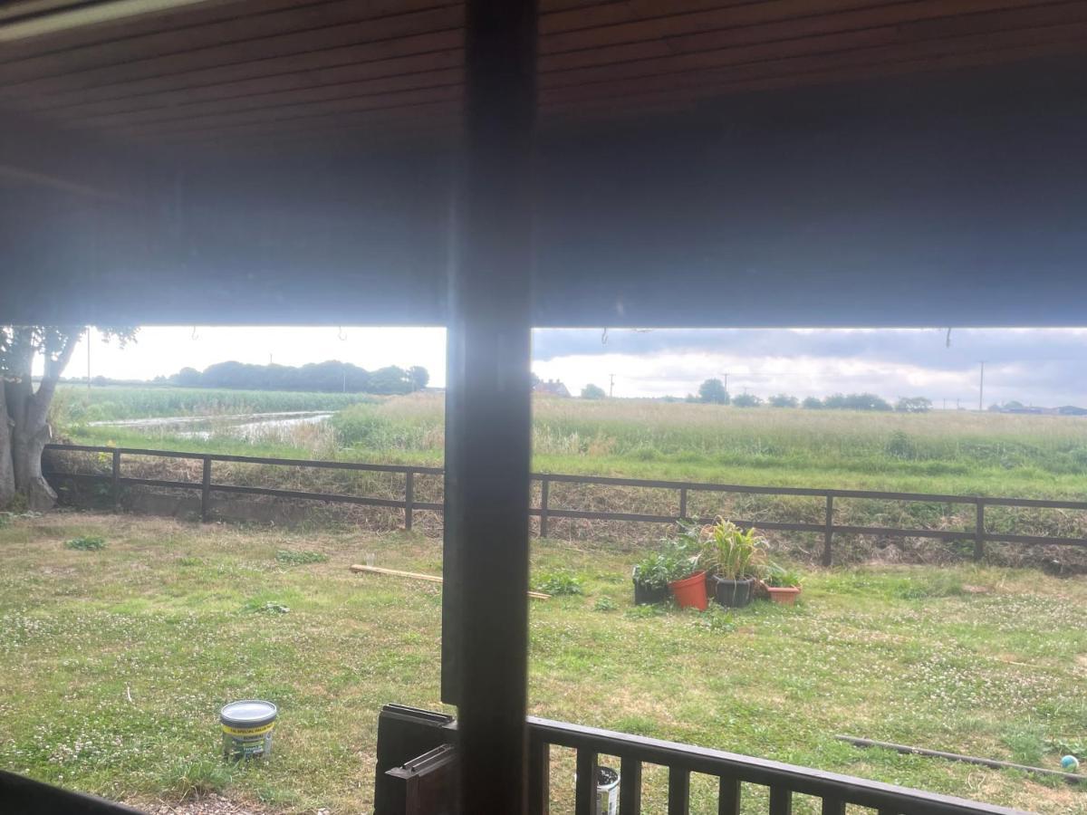 Hotel Luxury Glamping At The Riverside Skegness Zewnętrze zdjęcie